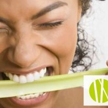 ¿Funcionan los alimentos para blanquear los dientes?